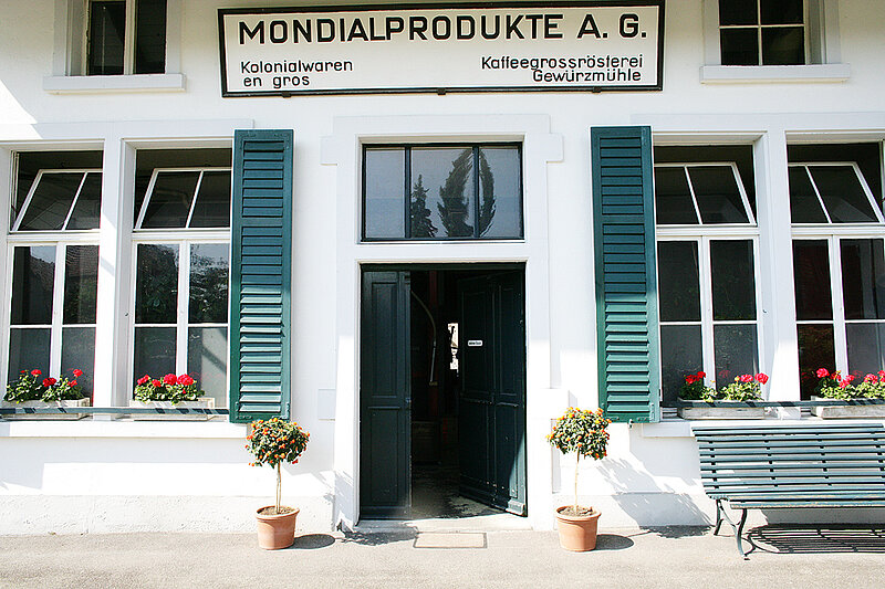 Jean Rau baut die Rösterei in Dietikon